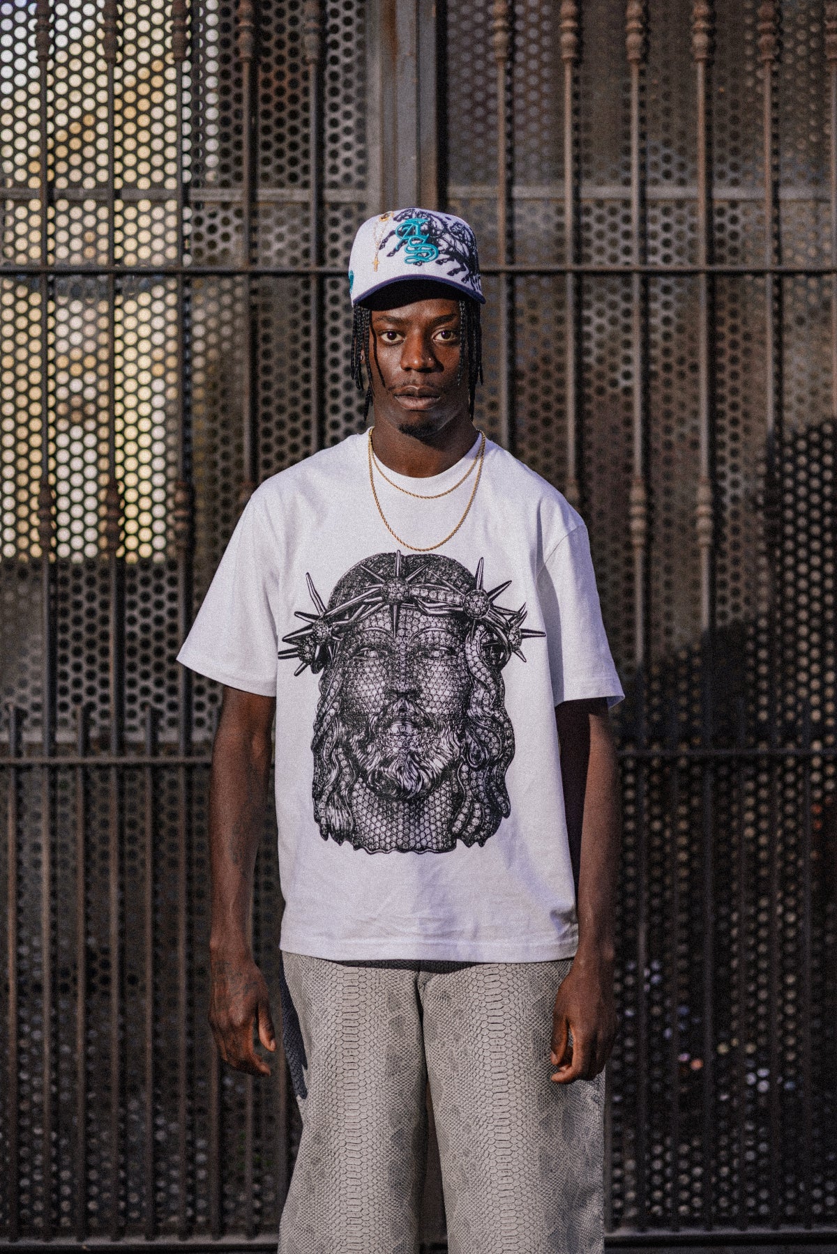 JESUS PIECE AMULET T-SHIRT